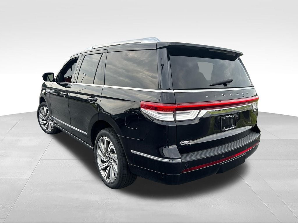 2022 Lincoln Navigator — rear three-quarter view